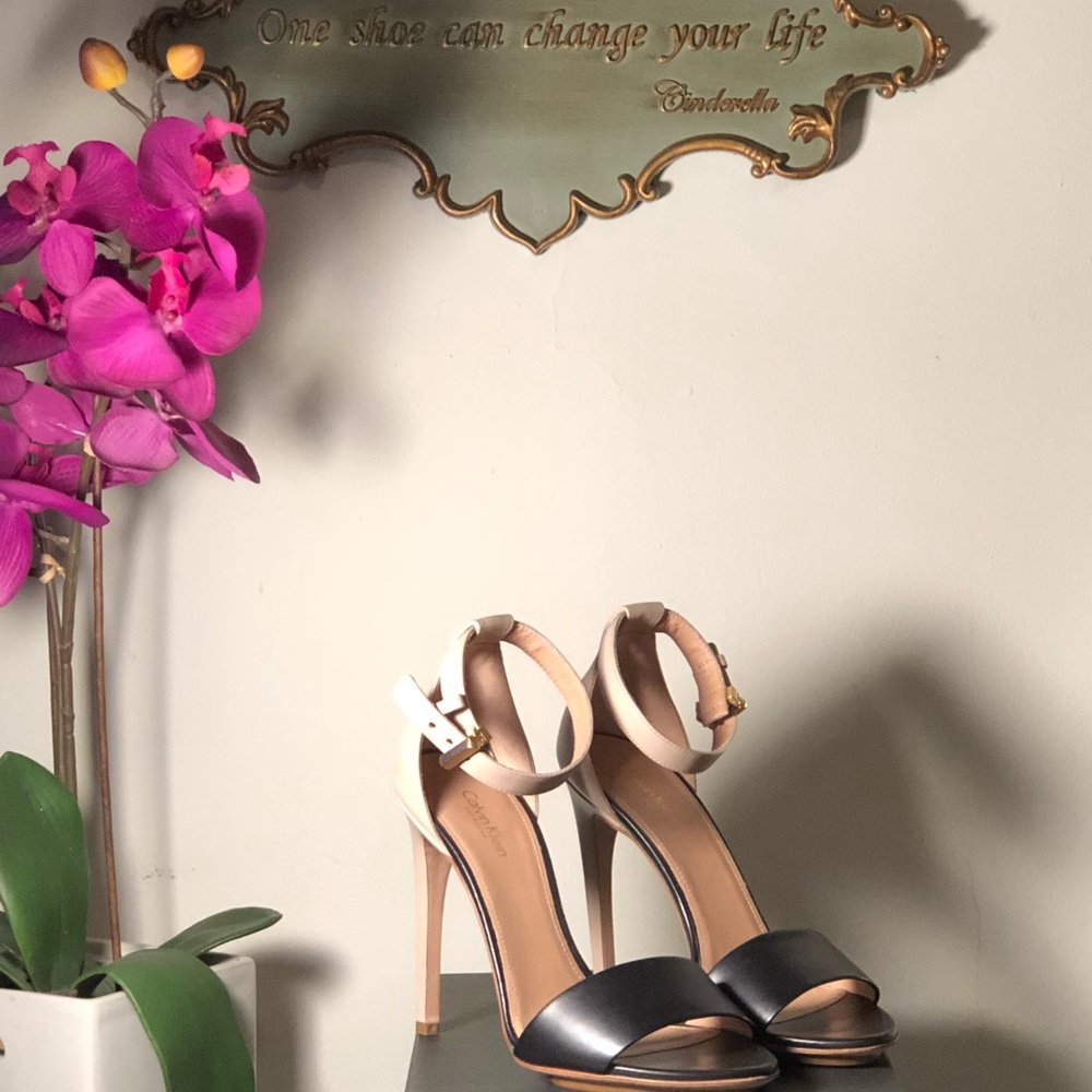 Calvin Klein Collection leather heels **Brand New